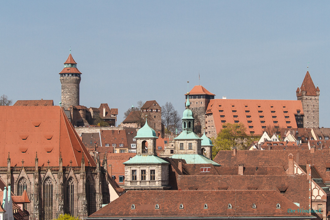Sinwellturm, Rathaus und Burgstallungen