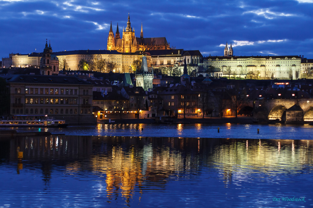 Prag bei Nacht: Hradschin